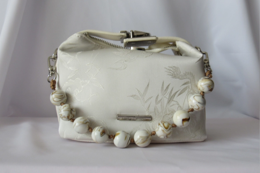 Perla Blanca Hover